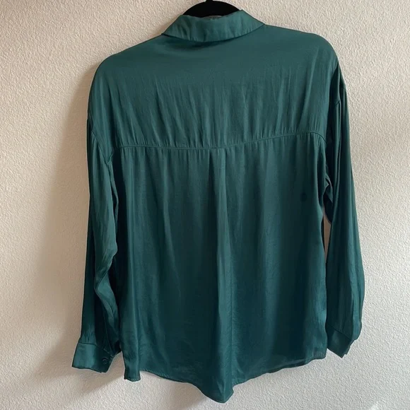 Faux silk top - Picture 3 of 5